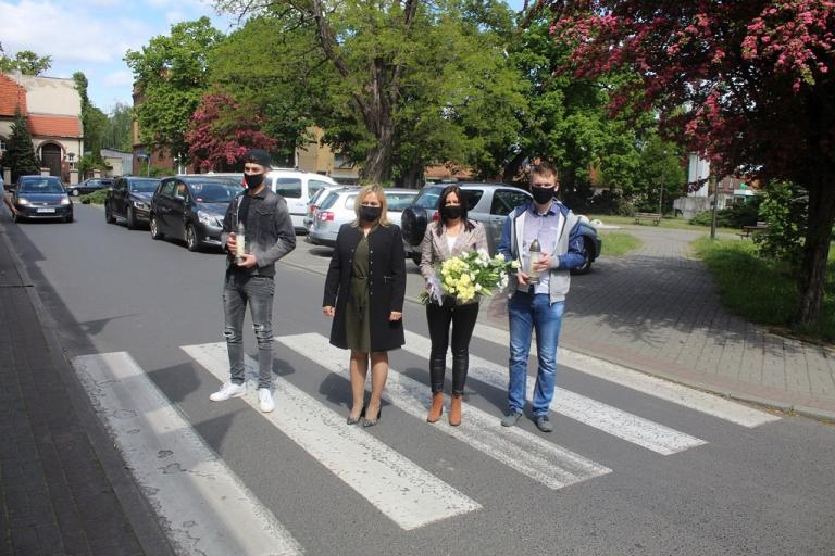 Młodzież z OHP pamiętała o swoim patronie Janie Pawle II  w dniu jego urodzin