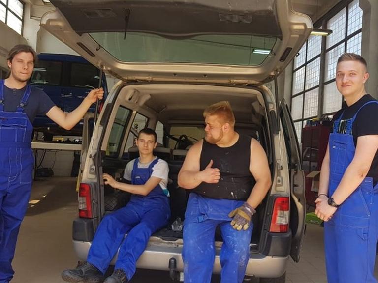 Blacharstwo i lakiernictwo przyszłością dla Tarnobrzega i  Stalowej Woli