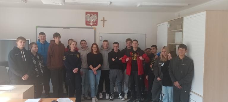Spotkanie wałbrzyskiej młodzieży z przedstawicielem Straży Miejskiej
