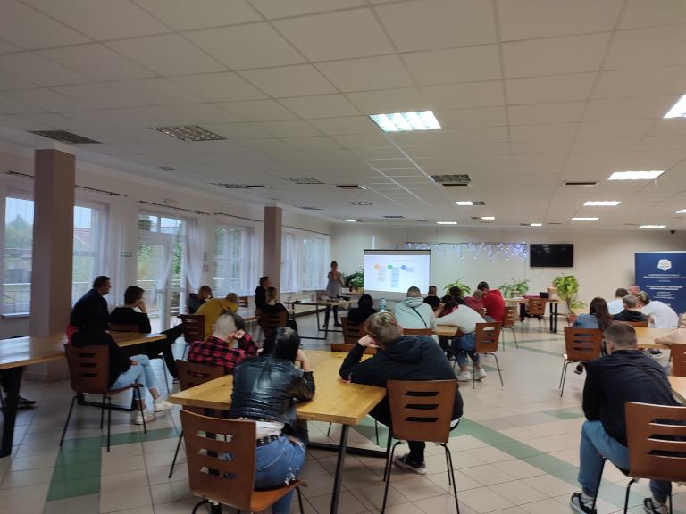 Spotkanie z położną w 12-33