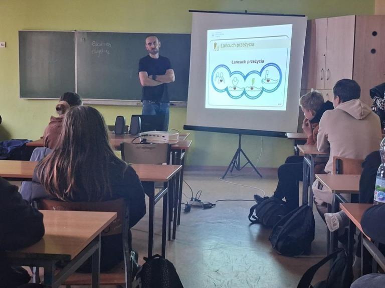 Zajęcia z pierwszej pomocy przedmedycznej dla dębickiej młodzieży