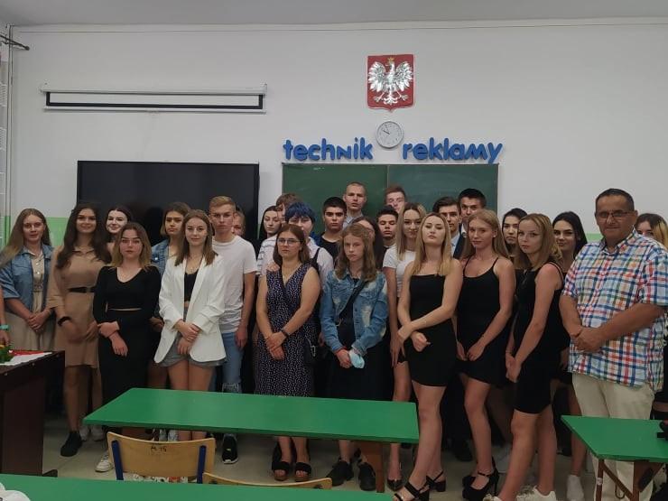 Zakończenie roku szkolnego w 9-13 Hufcu Pracy w Przemyślu