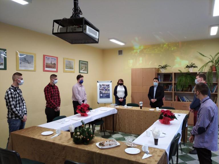 Uroczyste spotkanie wigilijne w 9-9 Hufcu Pracy w Krośnie