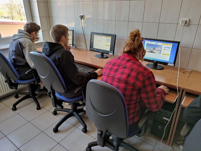 Uczestnicy OSiW Iwonicz zakończyli kurs na prawo jazdy kat. B