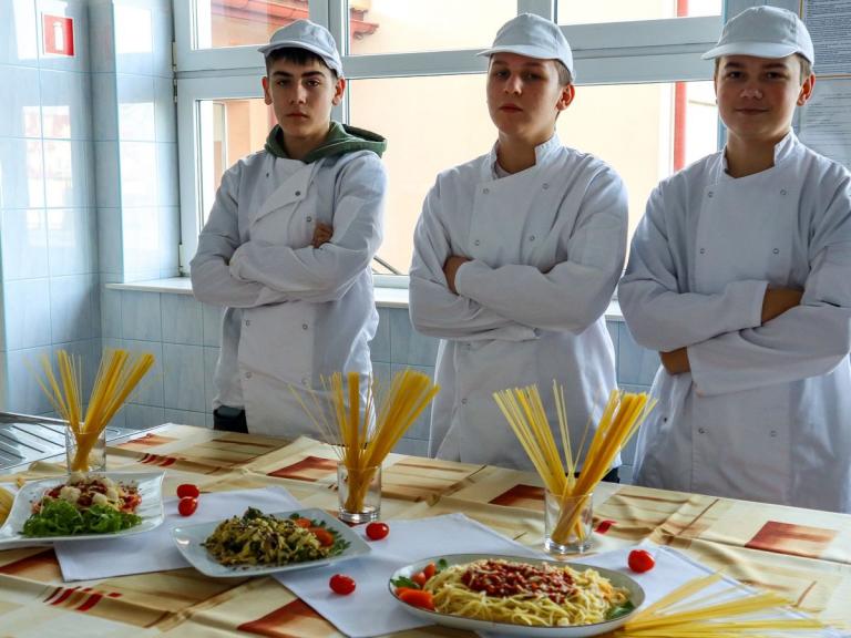 Światowy dzień spaghetti za zajęciach praktycznych w OSiW Iwonicz
