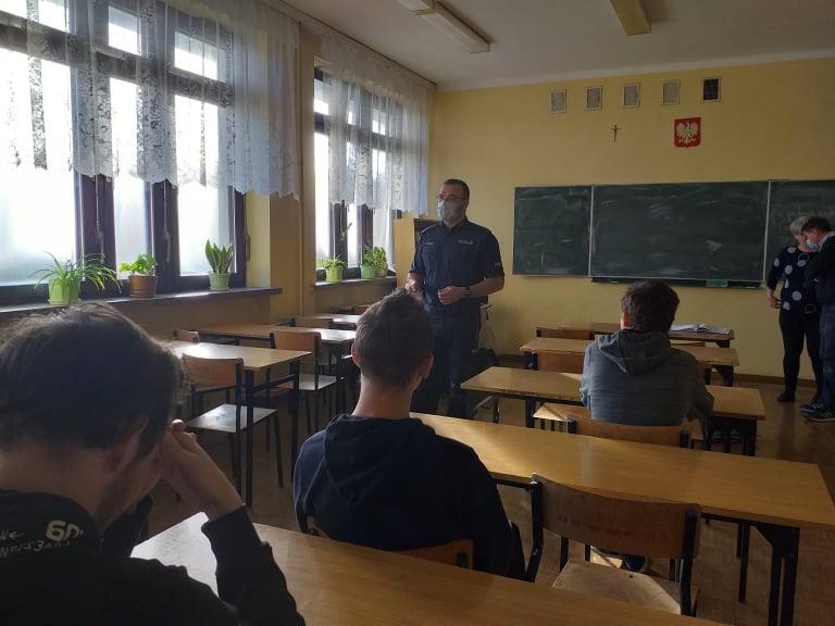 Z policjantami o odpowiedzialności karnej