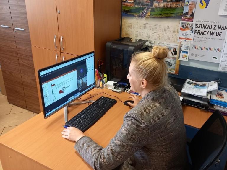 Webinarium  dla młodzieży z przemyskiego 9-13 Hufca Pracy o aktywnych metodach poszukiwania pracy 