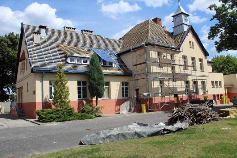 Remont dachu stołówki