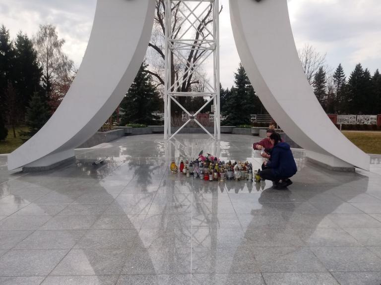 Uczestnicy OSiW w Iwoniczu w hołdzie Papieżowi