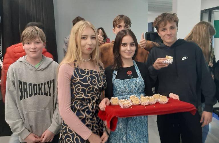 Noc Zawodowców 2024 w Nowym Tomyślu z udziałem  Ośrodka Szkolenia i Wychowania oraz Młodzieżowego Centrum Kariery w Chraplewie