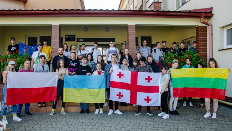  Spotkanie  z młodzieżą w ramach projektu Erasmus + w OSiW Iwonicz