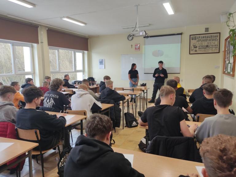 Spotkanie z Doradcą Zawodowym w krośnieńskim 9-9 Hufcu Pracy