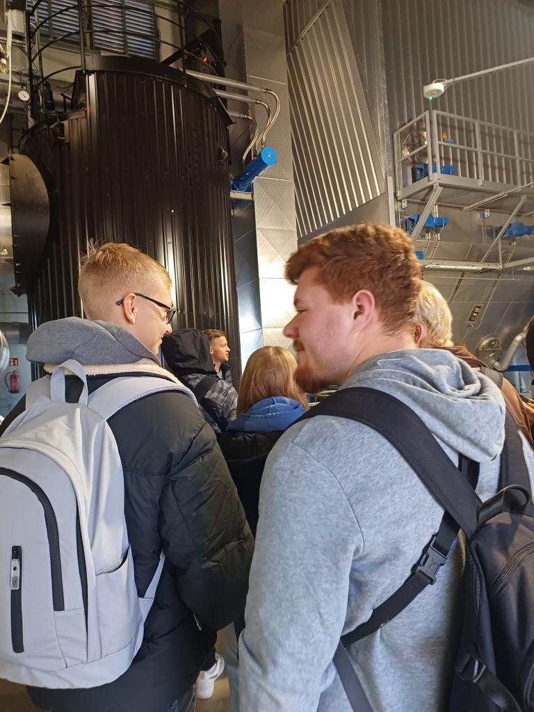 Ekologiczna energia w praktyce – edukacyjna wycieczka do eco ciepłowni w ramach programu „Nie wyrzucaj – wykorzystaj! Bądź Eko - w szkole i na praktykach”