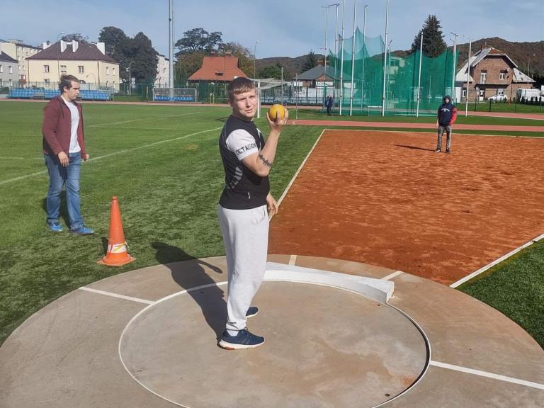 Uczestnicy 9-8 Hufca w Sanoku na zawodach lekkoatletycznych