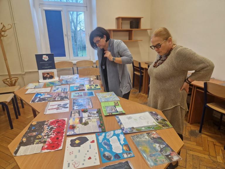 Wojewódzki Konkurs Plastyczno- Literacki „Zainspiruj się Miłoszem” rozstrzygnięty.
