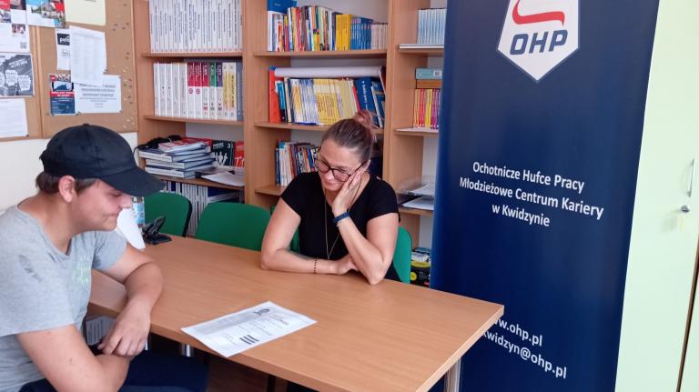 Absolwenci OHP na rynku pracy