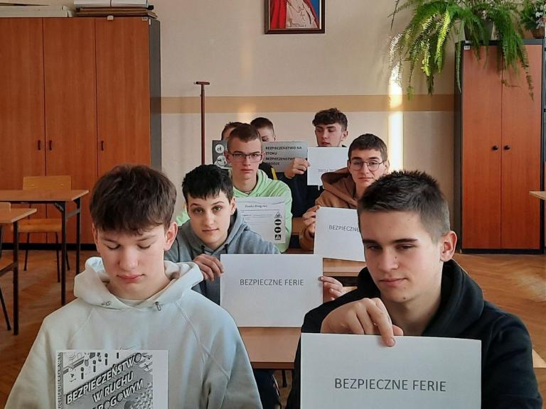 Bezpieczne ferie zimowe 2024