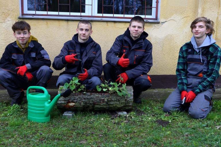 Wiosna u ogrodników z Ośrodka Szkolenia i Wychowania w Niechanowie