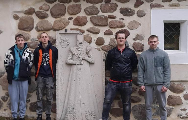 Międzynarodowy Dzień Ochrony Zabytków w Hufcu Pracy w Górze
