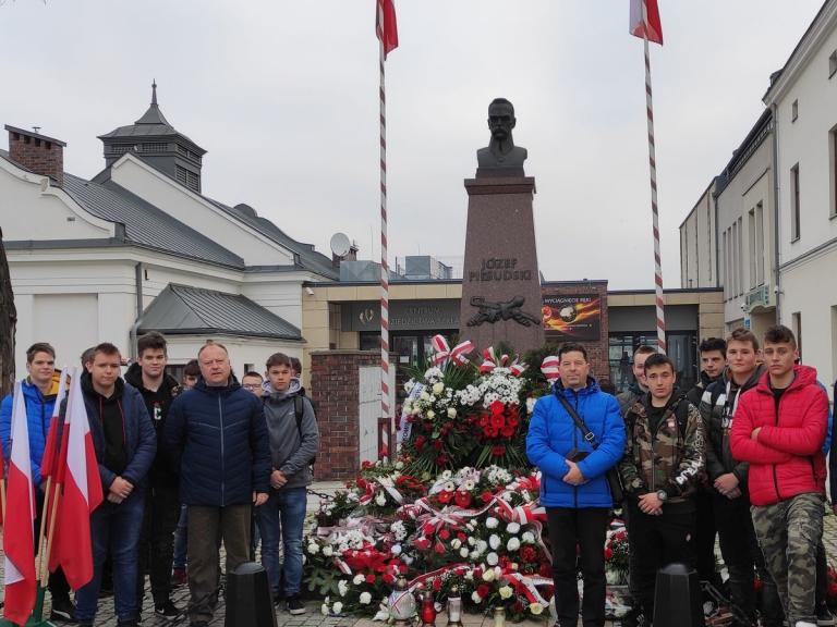 Obchody Dnia Niepodległości w 9-9 Hufcu Pracy
