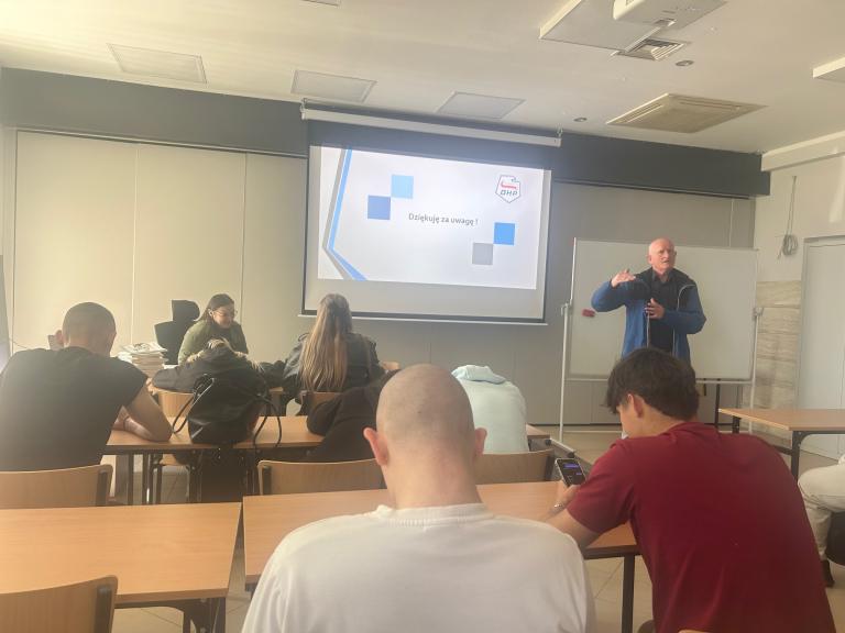Spotkanie Kadry 11-12 Hufca Pracy z młodzieżą z okazji 67 rocznicy powstania OHP