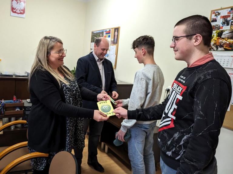 Światowy Dzień Życzliwości i Pozdrowień w OSiW Iwonicz