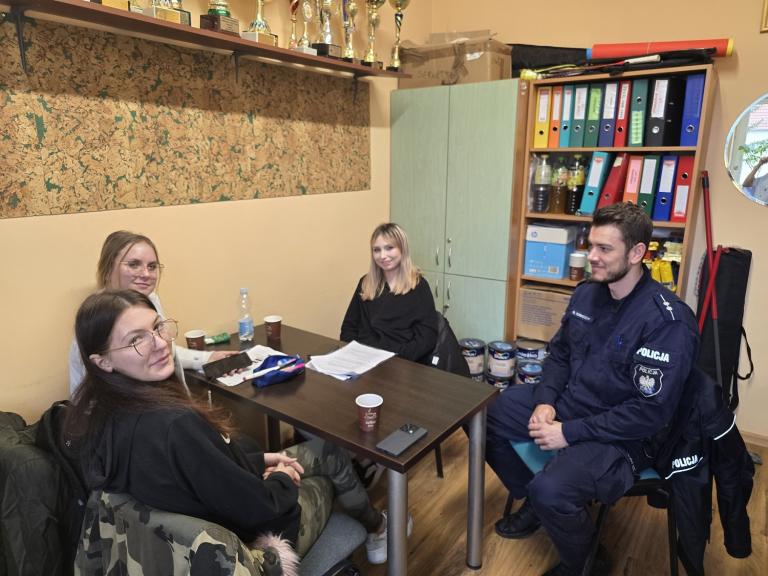 Przygotowania do konkursu wiedzy o policji