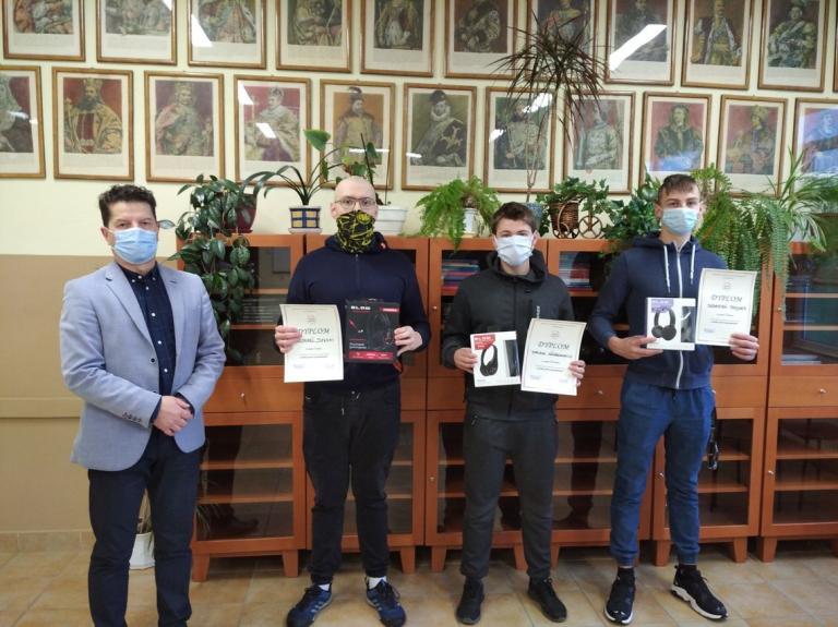 Konkurs fotograficzny w 9-9 Hufcu Pracy w Krośnie