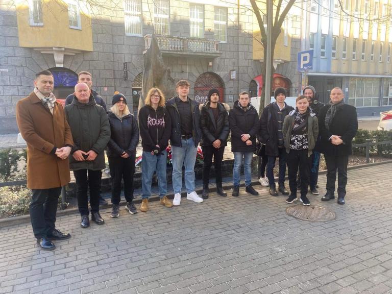 Apel z okazji Narodowego Dnia Pamięci „Żołnierzy Wyklętych” w 11-12 Hufcu Pracy w Gdyni