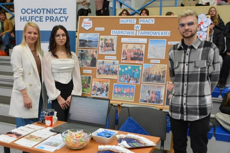 Ochotnicze Hufce Pracy na  Powiatowych Targach Edukacyjnych w Dąbrowie Tarnowskiej