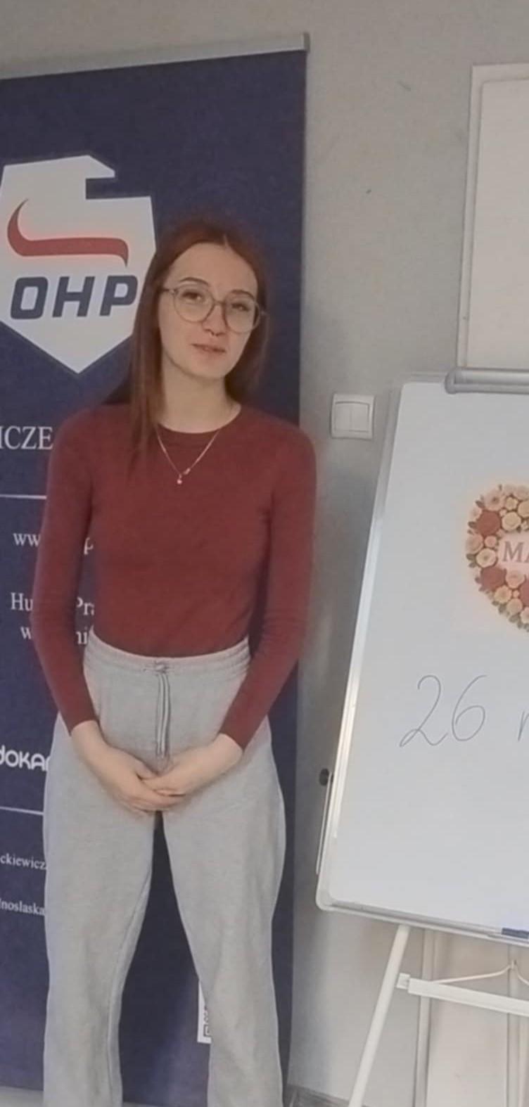 Z serca dla Mam – młodzież w Legnicy nagrywa film z życzeniami