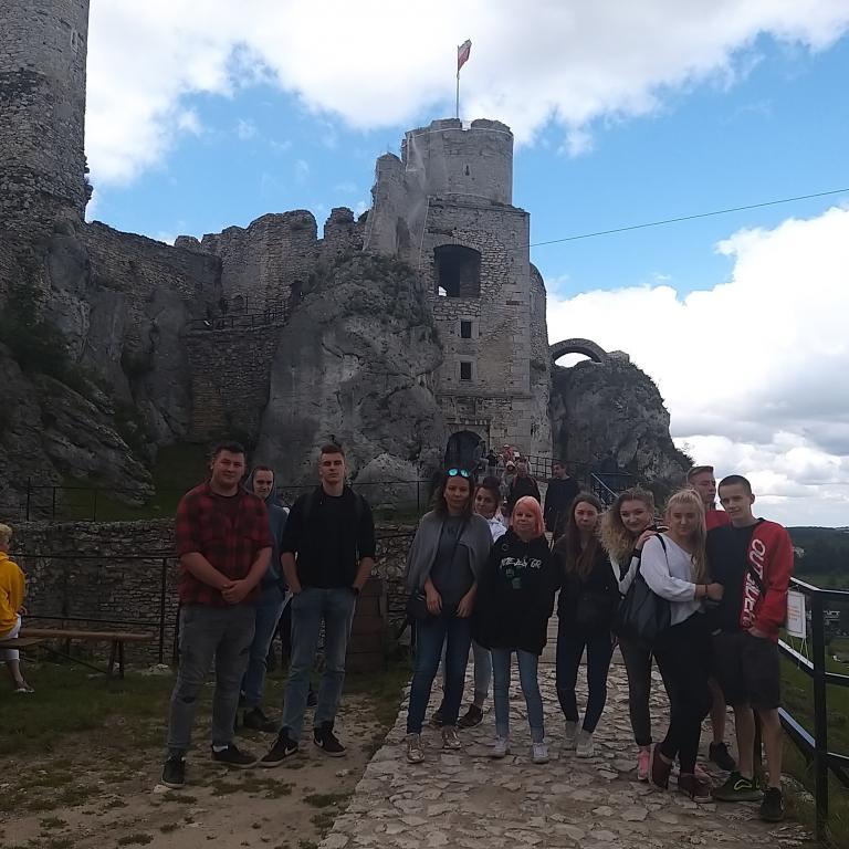 Żywa lekcja historii na zamku w Ogrodzieńcu