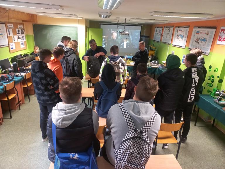 Hufiec Pracy z Konina na Drzwiach otwartych w szkołach