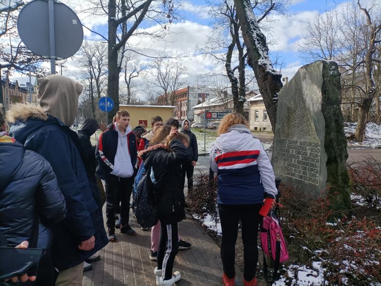 Szlakiem pamięci w 11-19 Hufcu Pracy w Słupsku