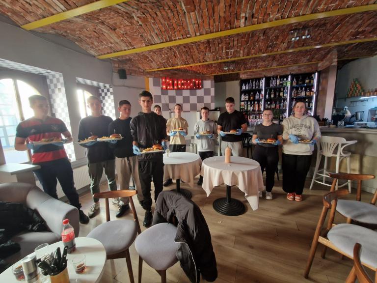 Kuchnia amerykańska. Kolejne wyjście na burgery.
