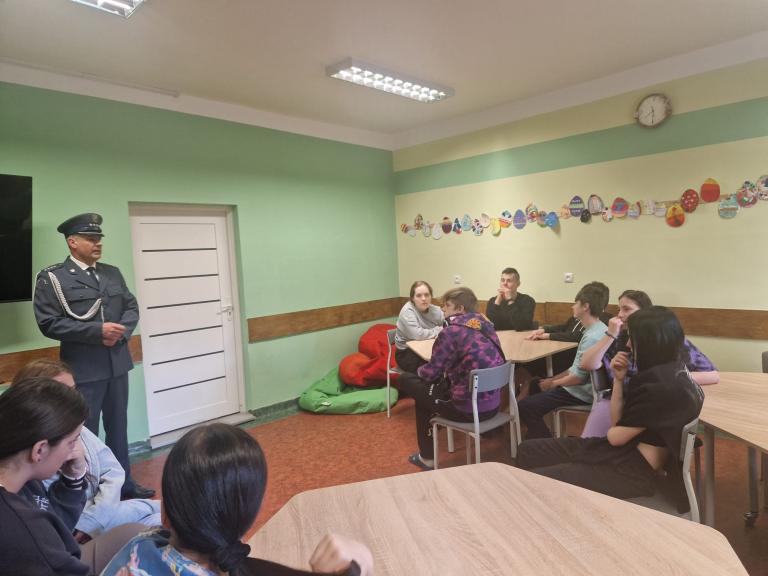 Profilaktyka nieletnich z byłym funkcjonariuszem służby więziennej w Mysłakowicach