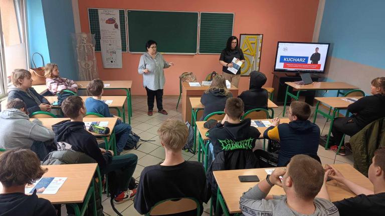 Zawód kucharz od A do Z  – zajęcia w Młodzieżowym Centrum Kariery we Wrześni oddział w Kłecku