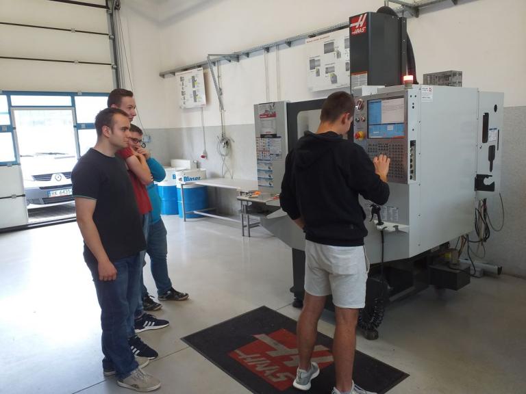 Zakończenie kursu operator obrabiarek CNC w Krośnie