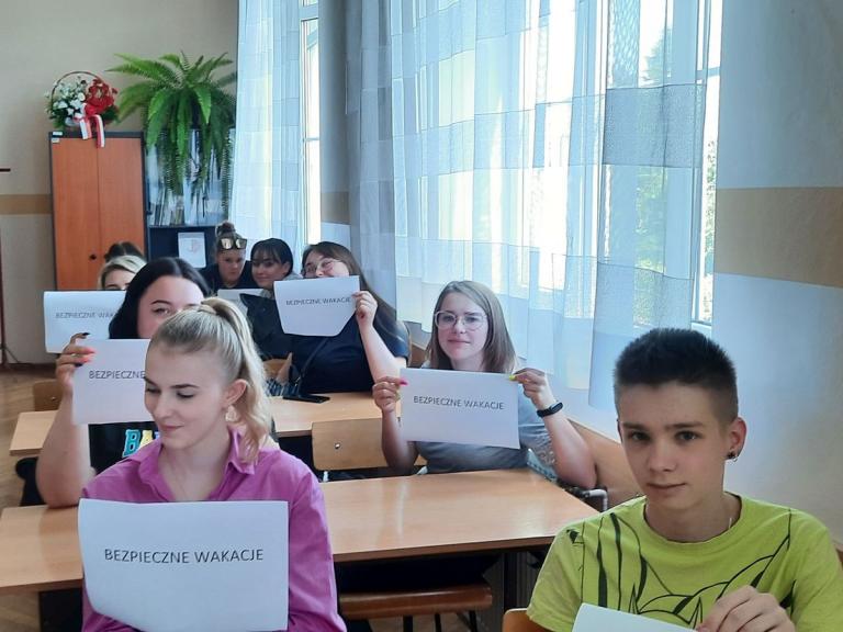 Bezpieczne wakacje 2022