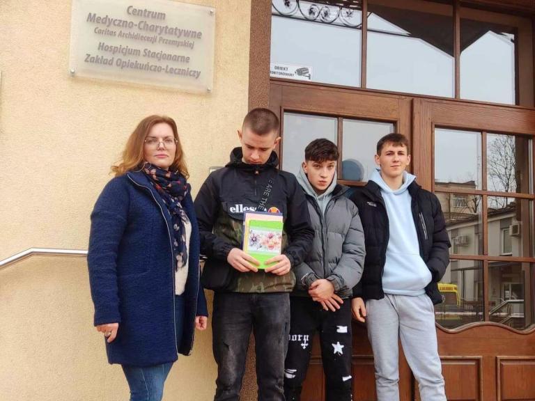 Inicjatywa na medal w OSiW Iwonicz