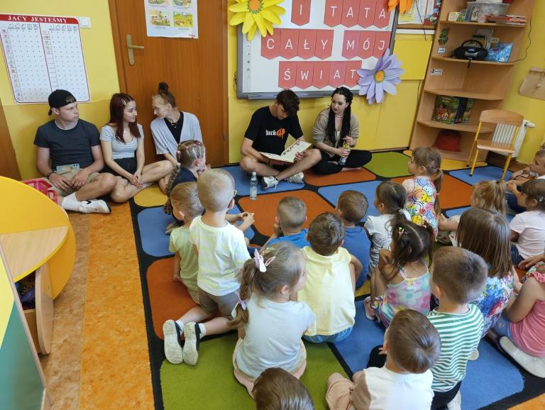 Siła jest w nas – pobaw się ze mną i poczytaj mi w Ośrodku Szkolenia i Wychowania w Niechanowie