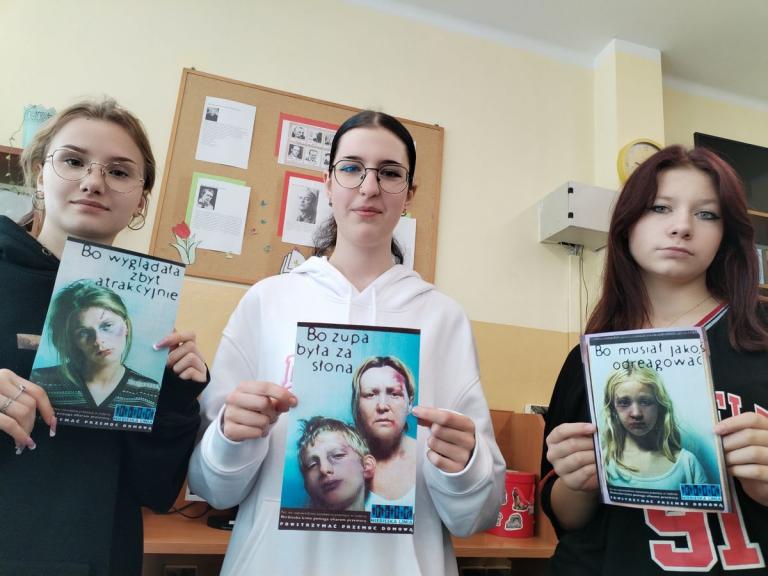 Zajęcia profilaktyczne o przemocy domowej w sanockim Hufcu