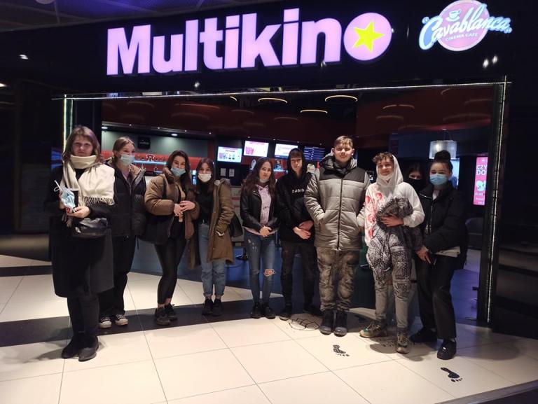 Filmowe popołudnie uczestników Hufca Pracy w Pszczynie