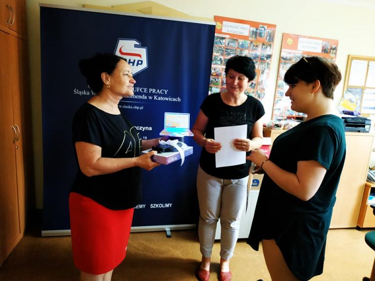 Uroczyste wręczenie nagrody laureatce  