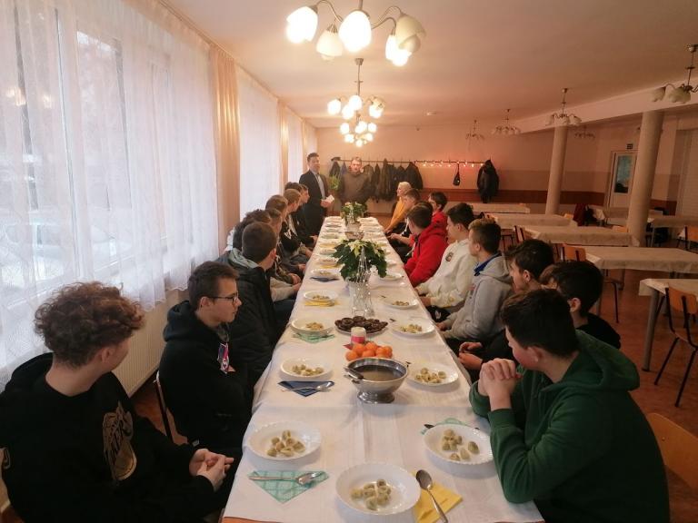 Spotkanie wigilijne w 9-9 Hufcu Pracy  w Krośnie  