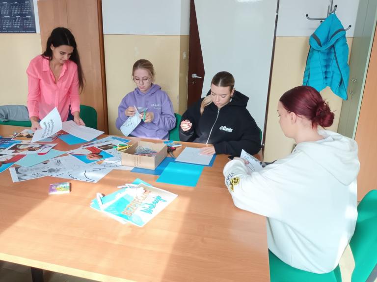 Niepodważalny autorytet świętego Jana Pawła II – zajęcia w 9-10 Hufcu Pracy