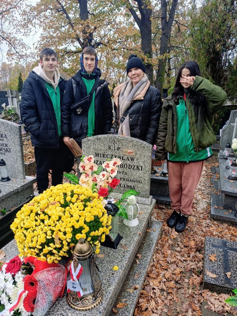 Dla Niepodległej - śladami Mieczysława Kozara – Słobódzkiego w Świdnicy