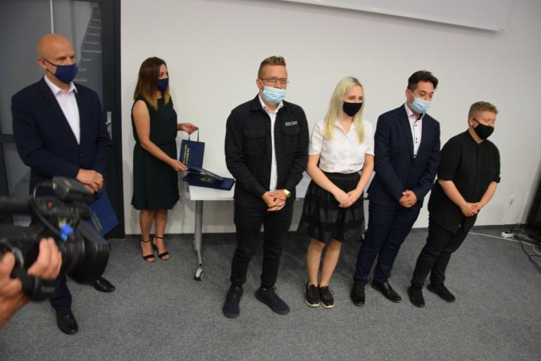 Nagrody Starosty Szczecineckiego dla młodzieży z Hufca Pracy 16-9 
