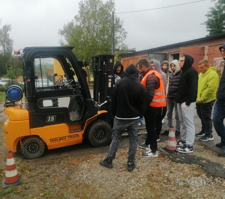 CEiPM Sieradz: Kurs operatora wózków jezdniowych w Wieruszowie