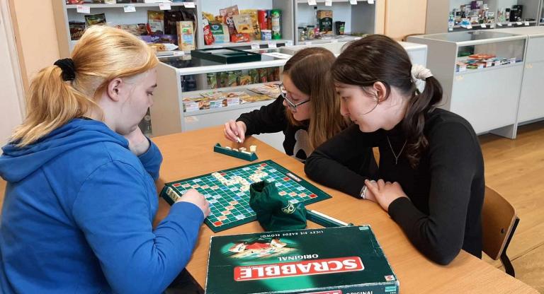 SCRABBLE- pojedynek na słowa w Hufcu Pracy w Górze